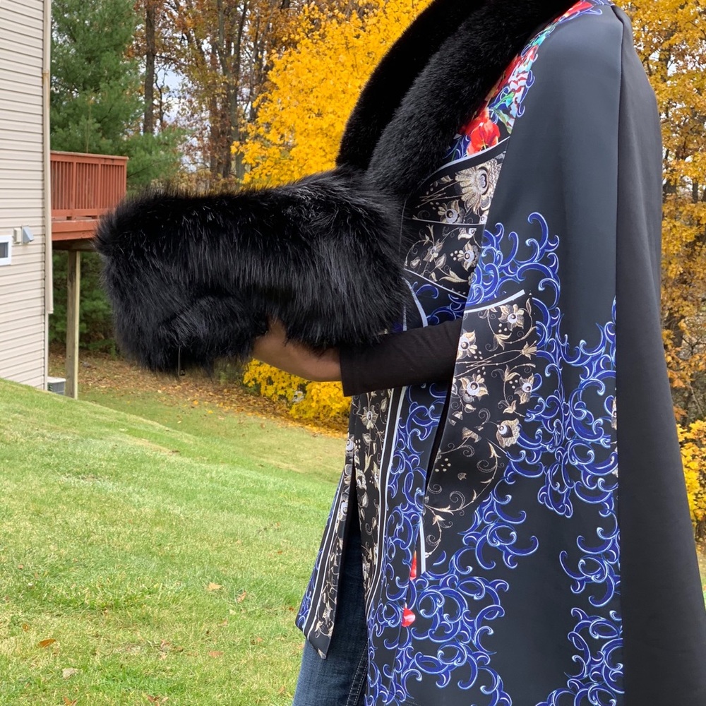 3N1 FAUX FUR MUFF HAND WARMER CLUTCH - Picture 4 of 7